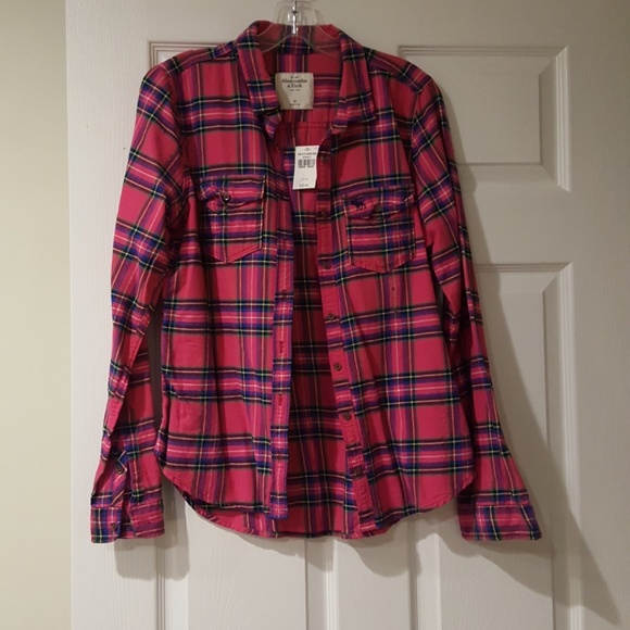 Nwt Womens Medium Abercrombie Pink 